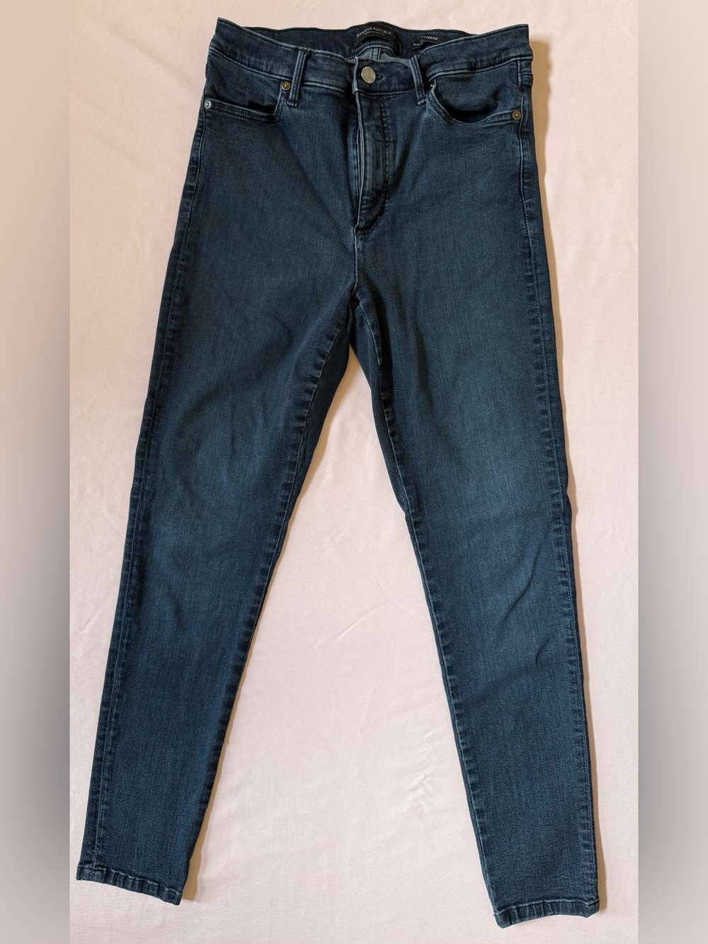 Banana Republic Women’s Indigo Skinny Jeans